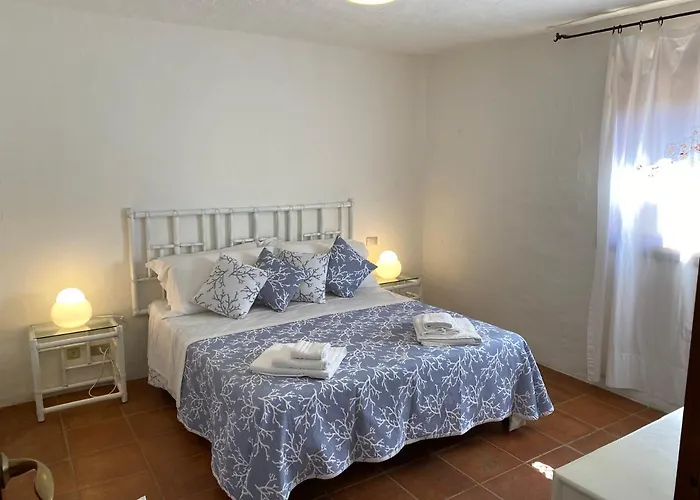 Domus Olivarum -costa Smeralda 7 Persone, 4 Pk, Wifi, Grande Giardino Abbiadori